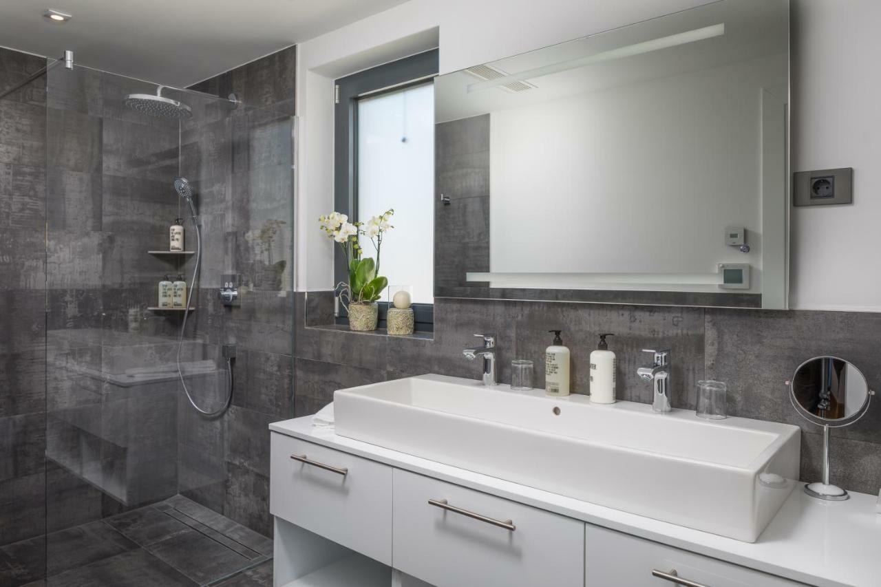 Luxury Apartments Baotic Trogir Bagian luar foto